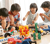 LaQ aids the growth of children in day cares and kindergartens.