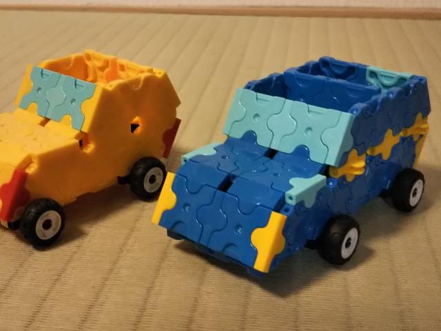 車とタクシー