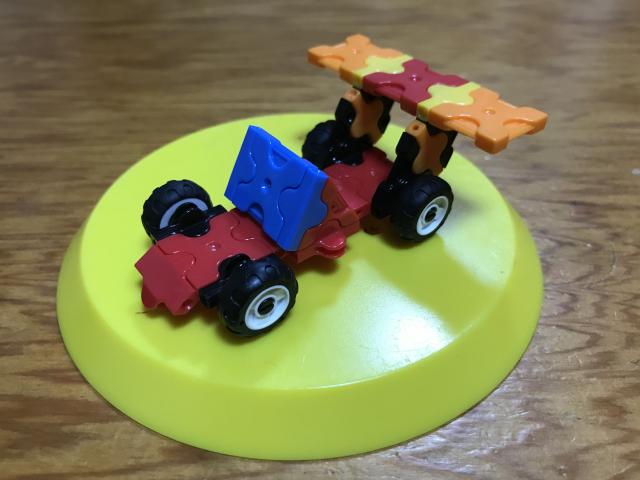 レーサー・コントライン